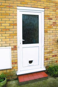 Door with cat flap